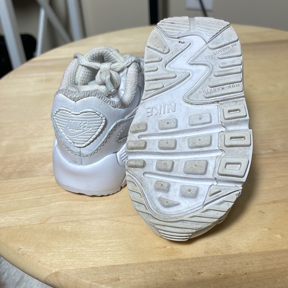 Nike Air Max 90 LTR White/Metallic Silver CD6868-100 Toddler Size 4C - Picture 6 of 7